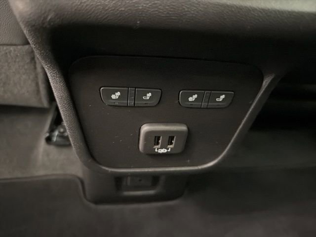 Certified 2024 GMC Terrain Denali w/ Black Diamond Edition image 17