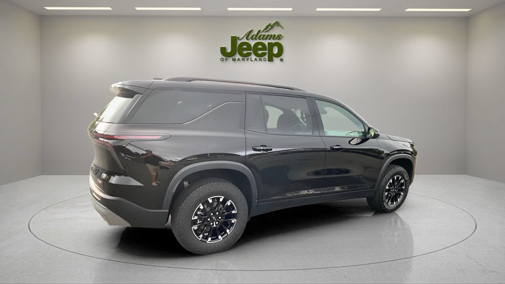 Used 2025 Chevrolet Traverse Z71 AWD/4WD image 9