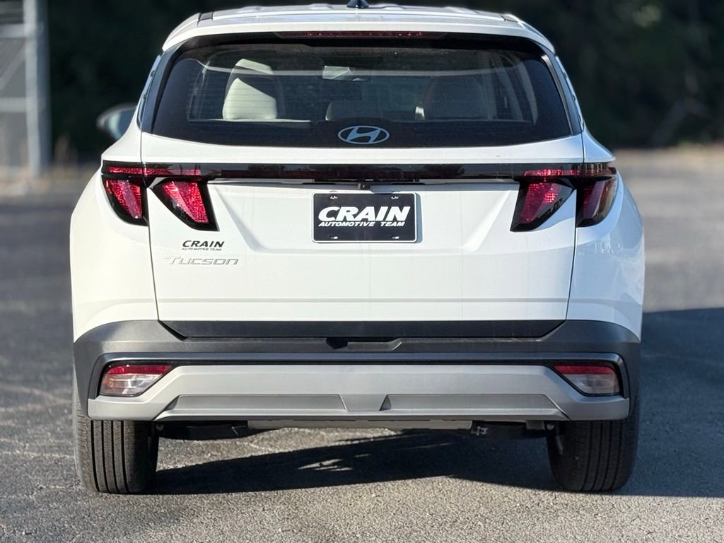 Used 2025 Hyundai Tucson SE image 6