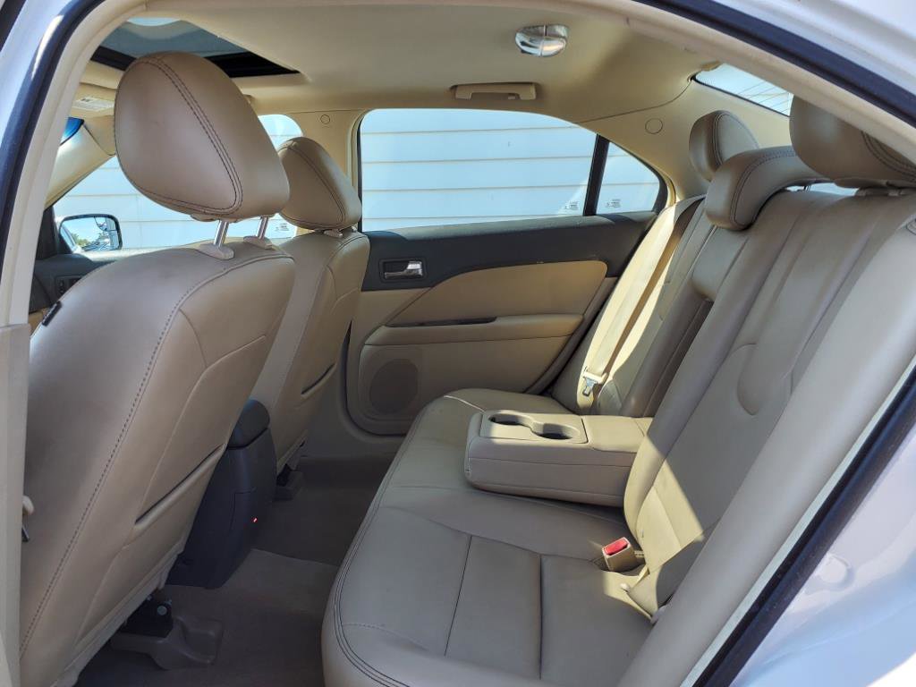 Used 2012 Ford Fusion SEL image 7