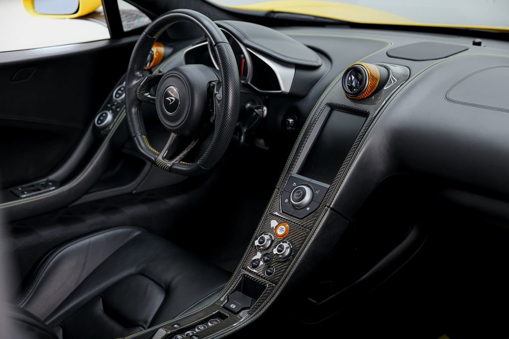 Used 2015 McLaren 650S Coupe image 19