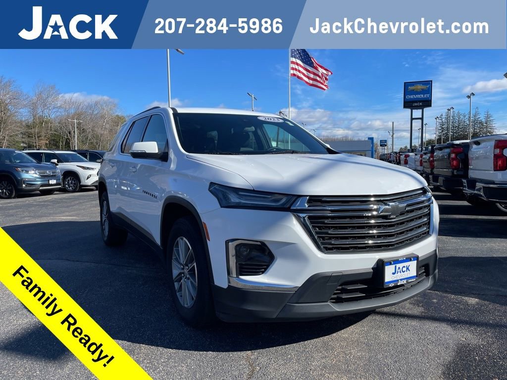 Used 2023 Chevrolet Traverse LT