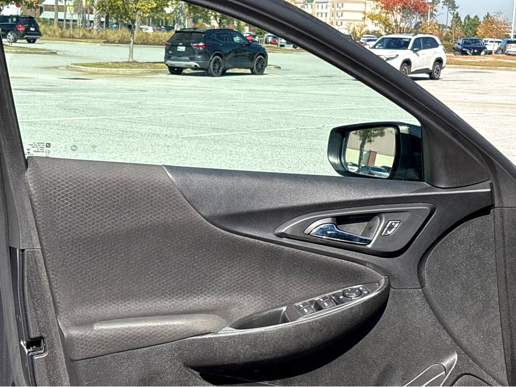 Used 2023 Chevrolet Malibu LT image 10