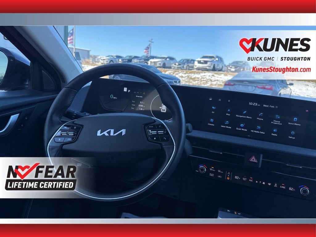 Used 2024 Kia EV6 Wind image 42