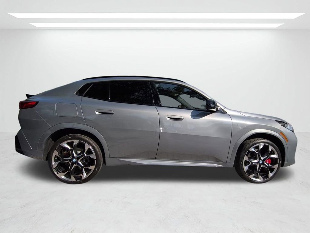 New 2026 BMW X2 xDrive28i w/ Technology Package image 3