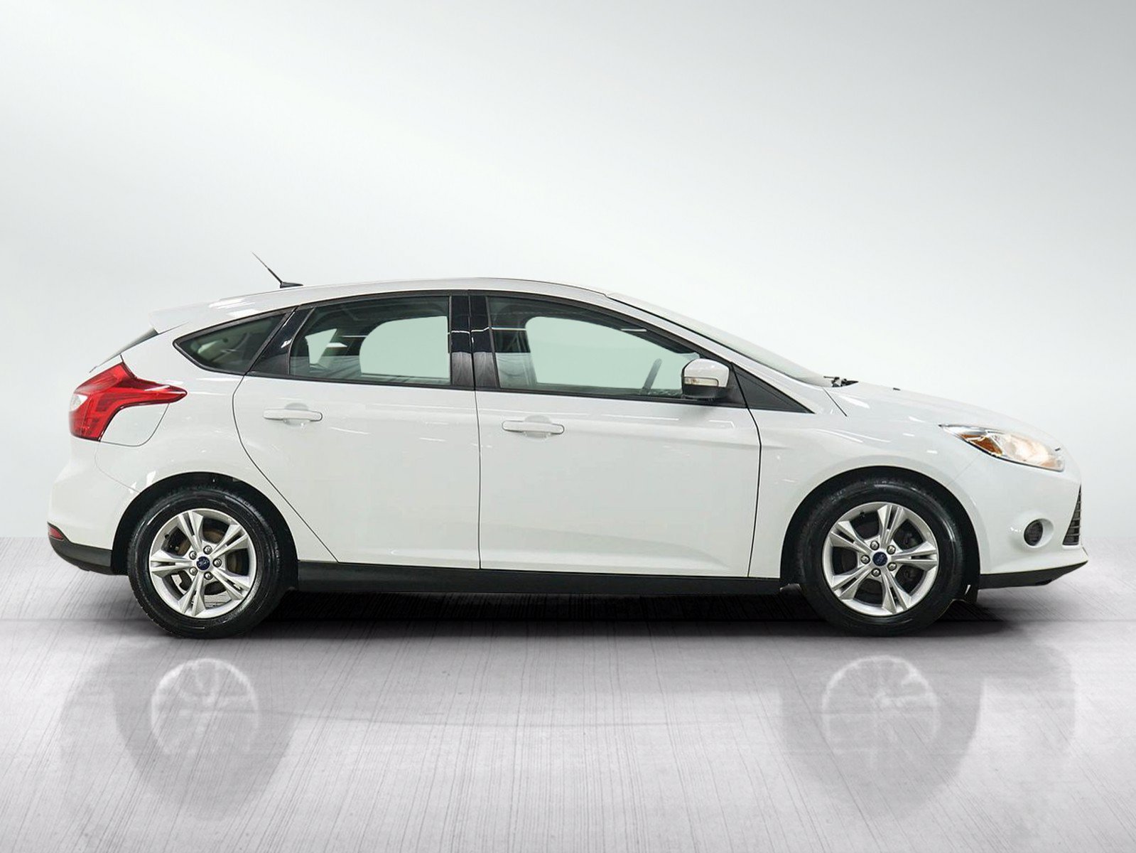 Used 2014 Ford Focus SE FWD image 6