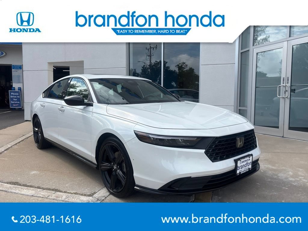 Used 2023 Honda Accord Sport image 1