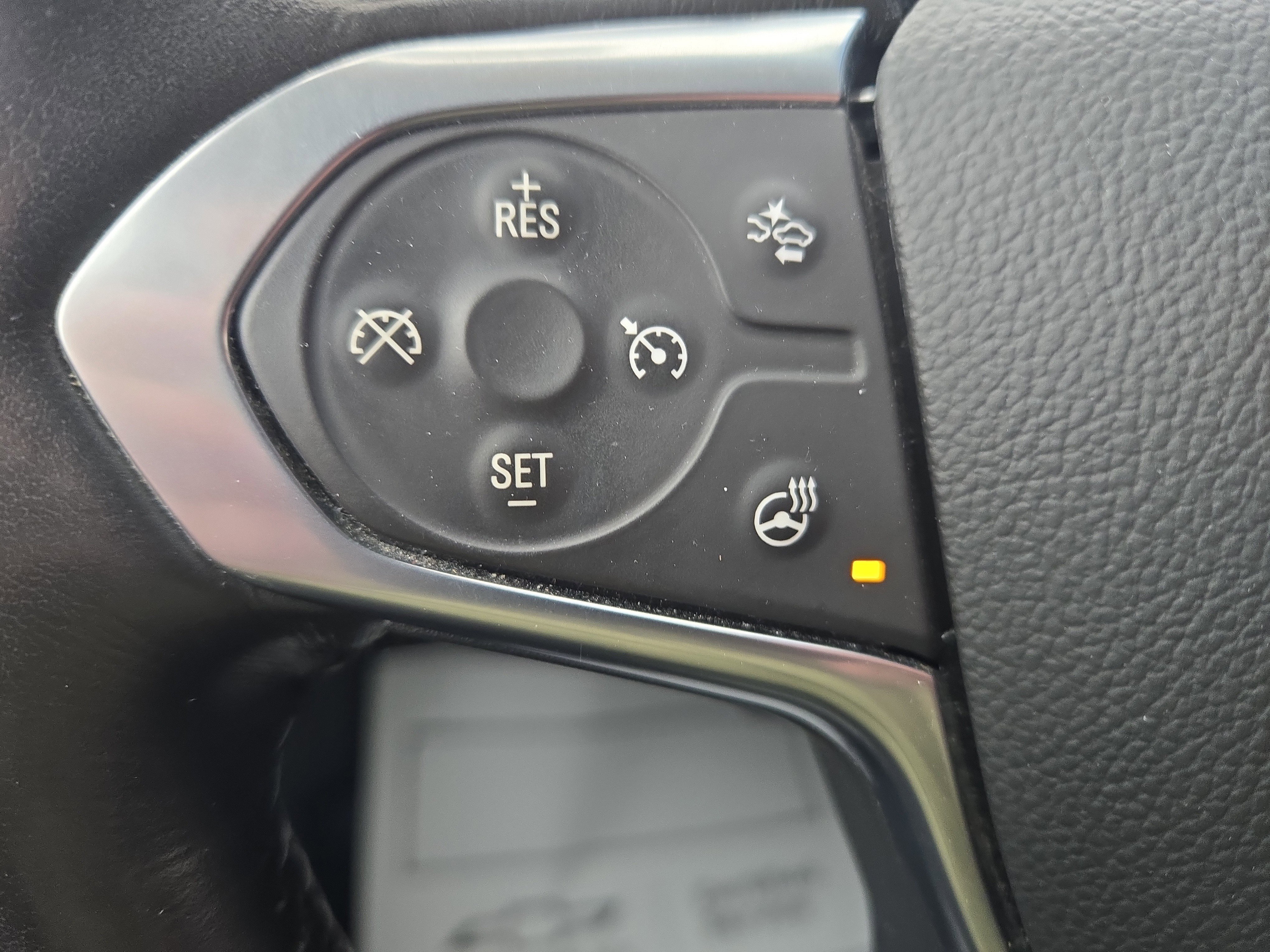 Certified 2021 Chevrolet Traverse LT image 16