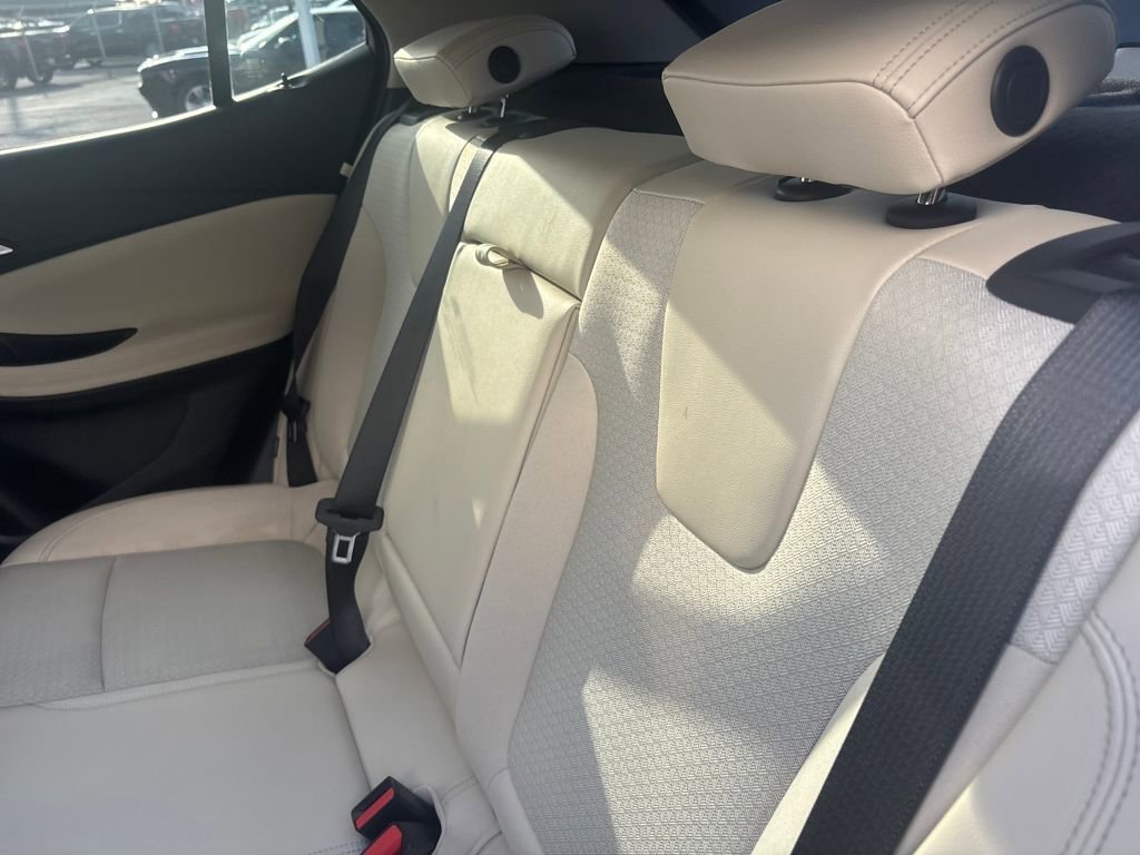Used 2023 Buick Encore GX Select image 31