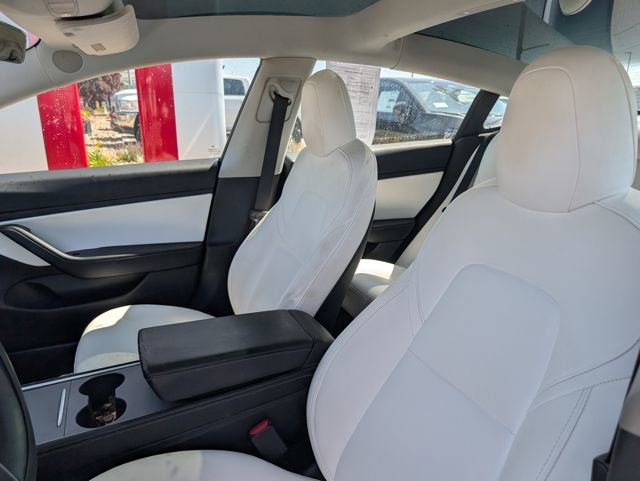 Used 2021 Tesla Model 3 Standard Range Plus image 6