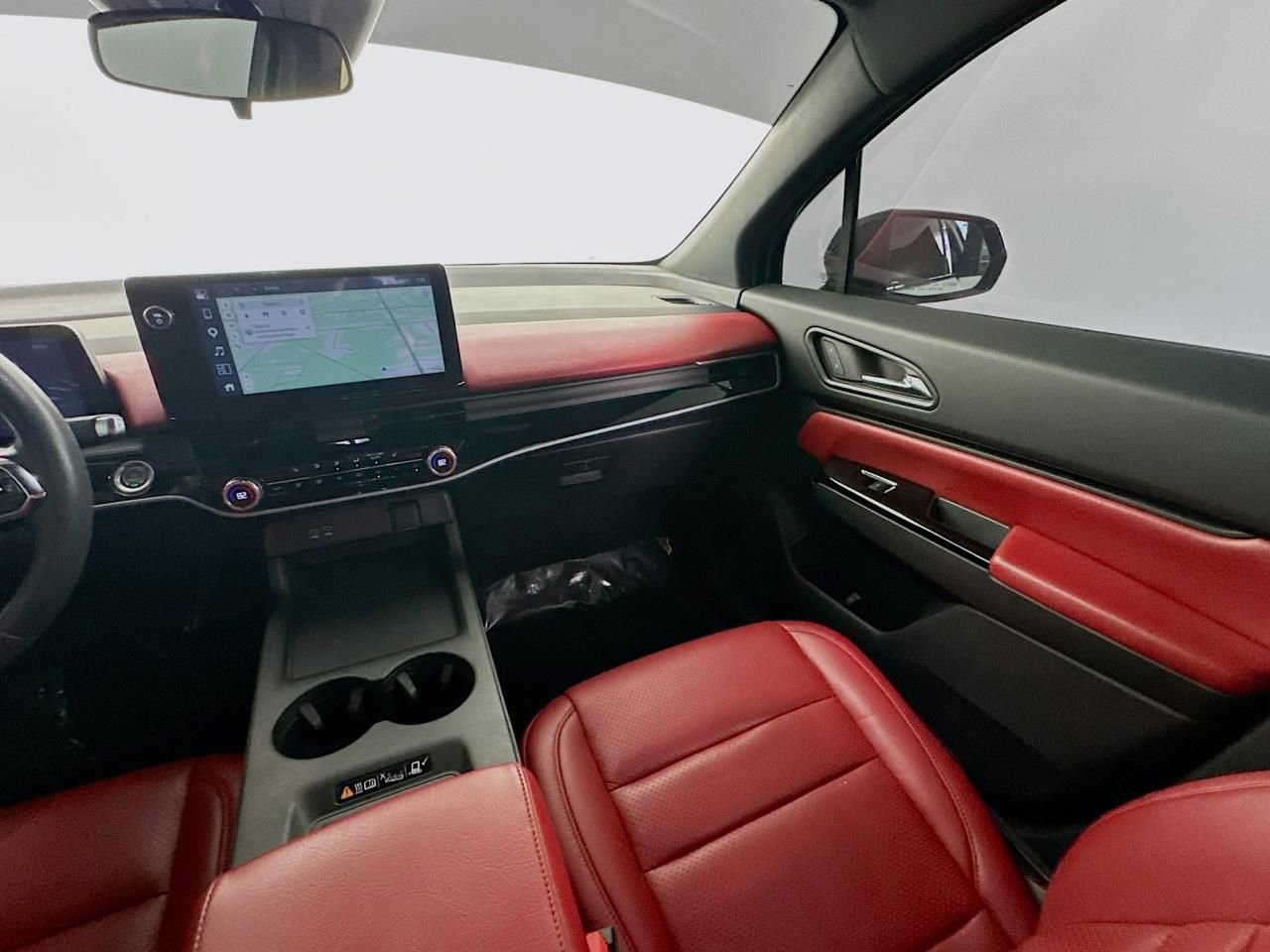 Used 2024 Honda Prologue EX image 12