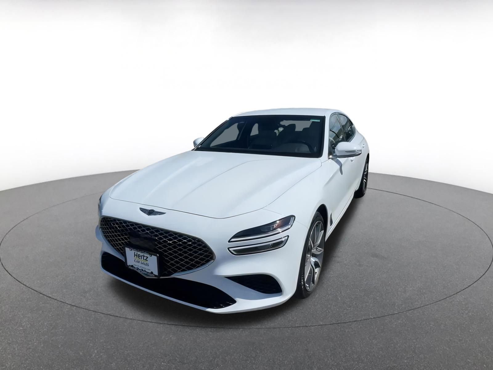 Used 2025 Genesis G70 2.5T image 7