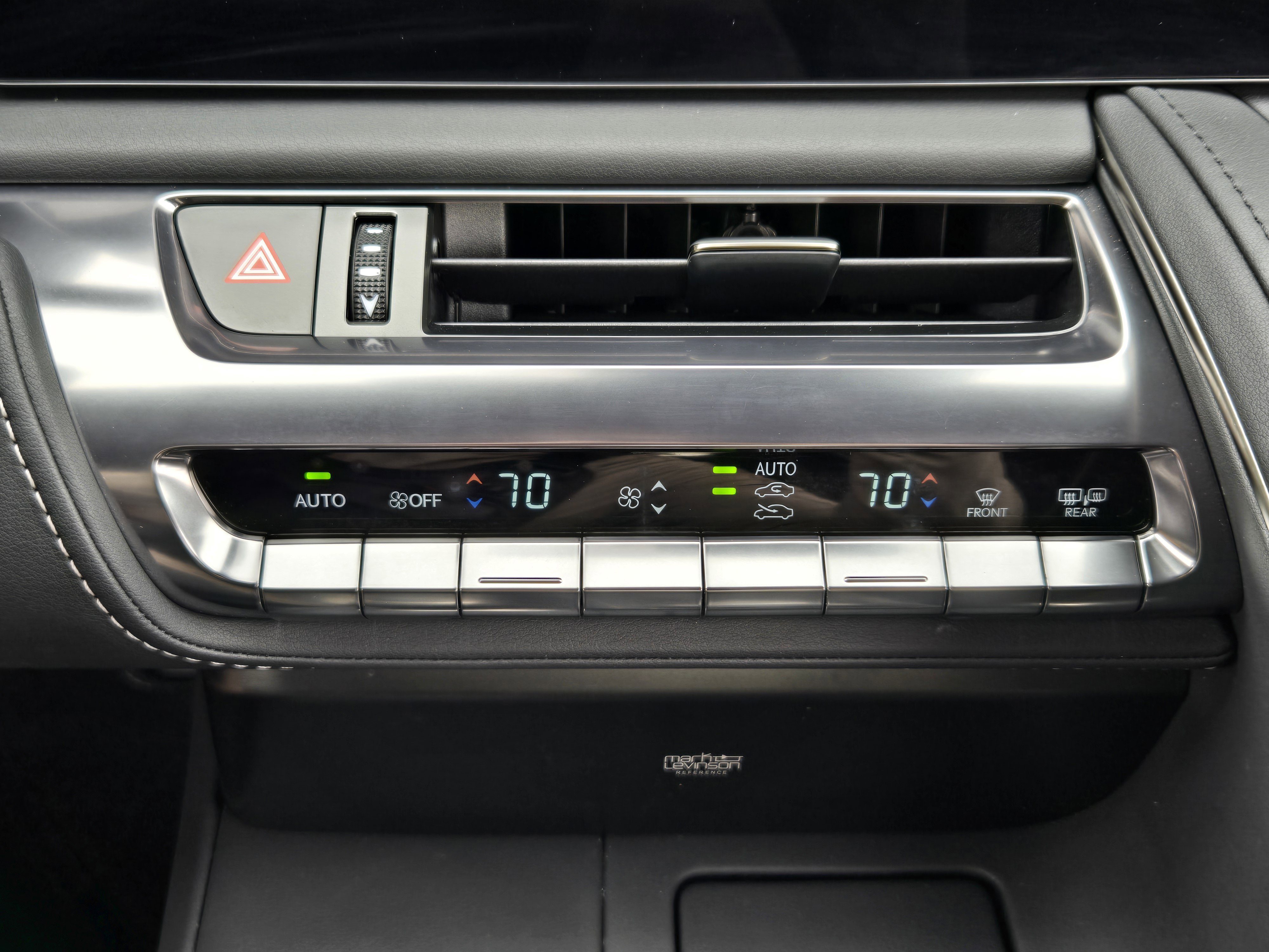 Used 2024 Lexus LC 500 Coupe w/ Sport Package image 27