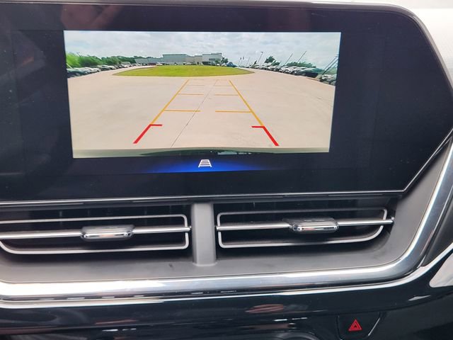 Used 2025 Chevrolet Trax RS w/ Sunroof Package FWD image 18