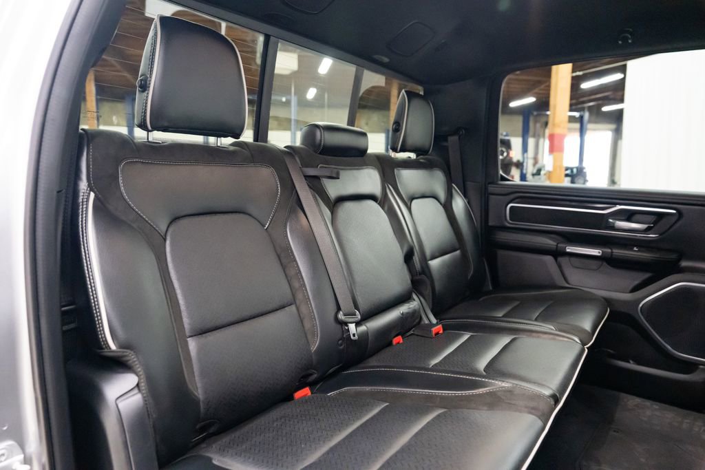 Used 2025 RAM 1500 Laramie image 32