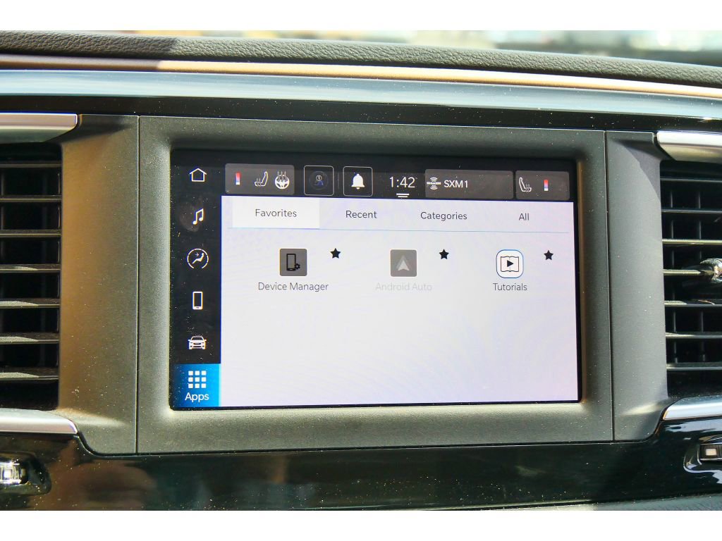 Used 2023 Chrysler Voyager LX image 23