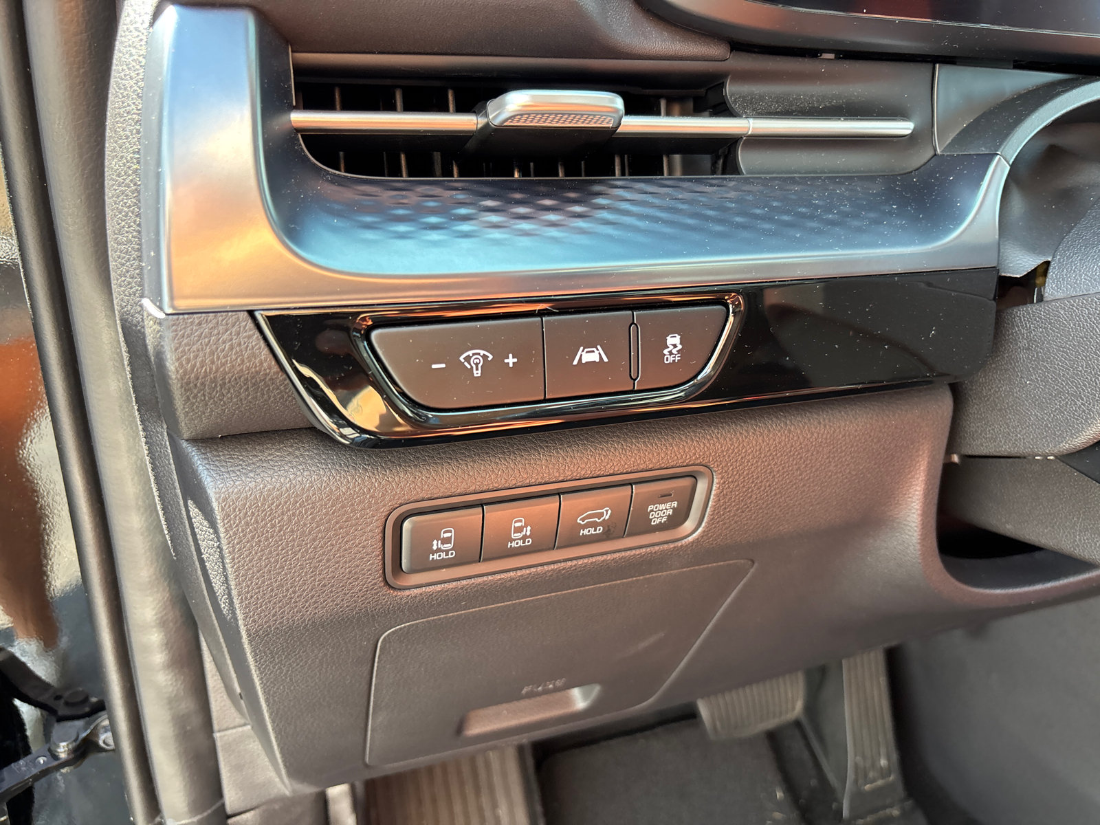 Used 2024 Kia Carnival SX Prestige FWD image 14