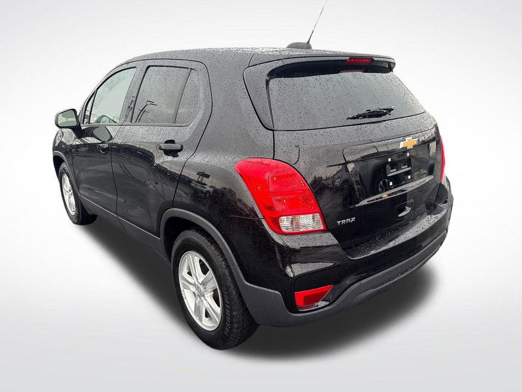 Used 2020 Chevrolet Trax LS w/ Tint and Cruise Package image 5