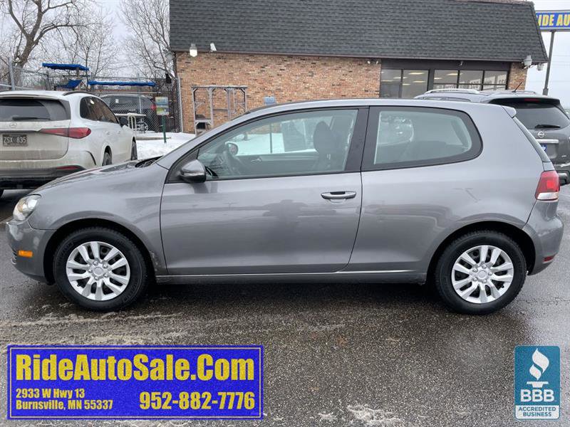 Used 2010 Volkswagen Golf 2-Door image 8