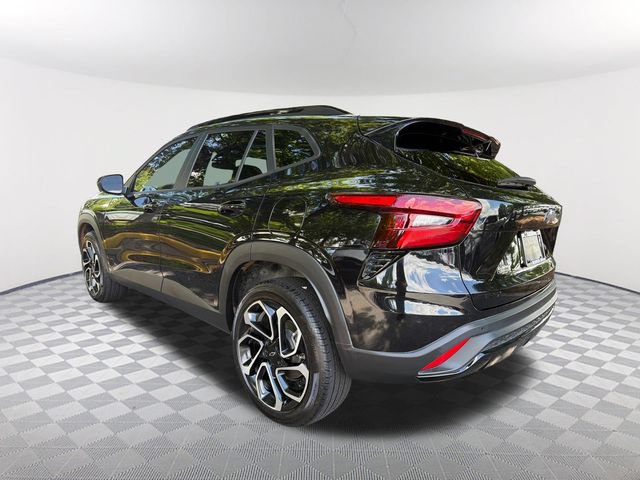 Used 2025 Chevrolet Trax RS w/ Sunroof Package FWD image 7