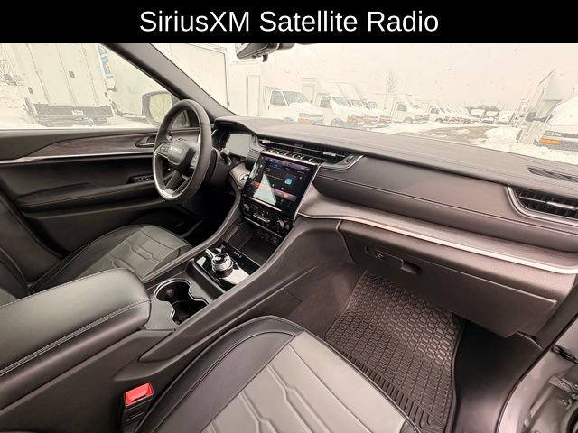 Used 2019 Jeep Cherokee Limited image 18