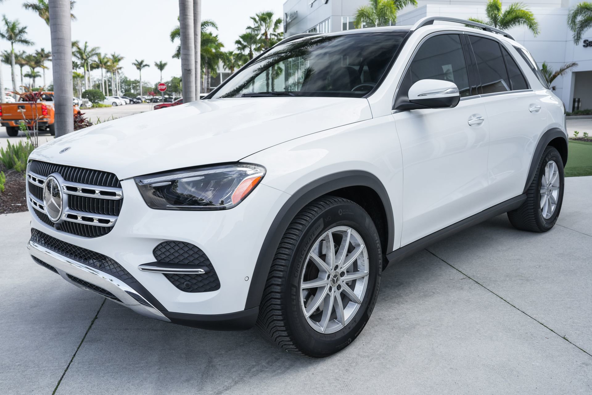 Used 2025 Mercedes-Benz GLE 350 4MATIC image 5