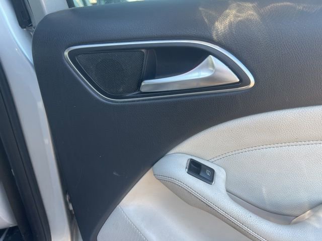 Used 2016 Mercedes-Benz B 250e image 26