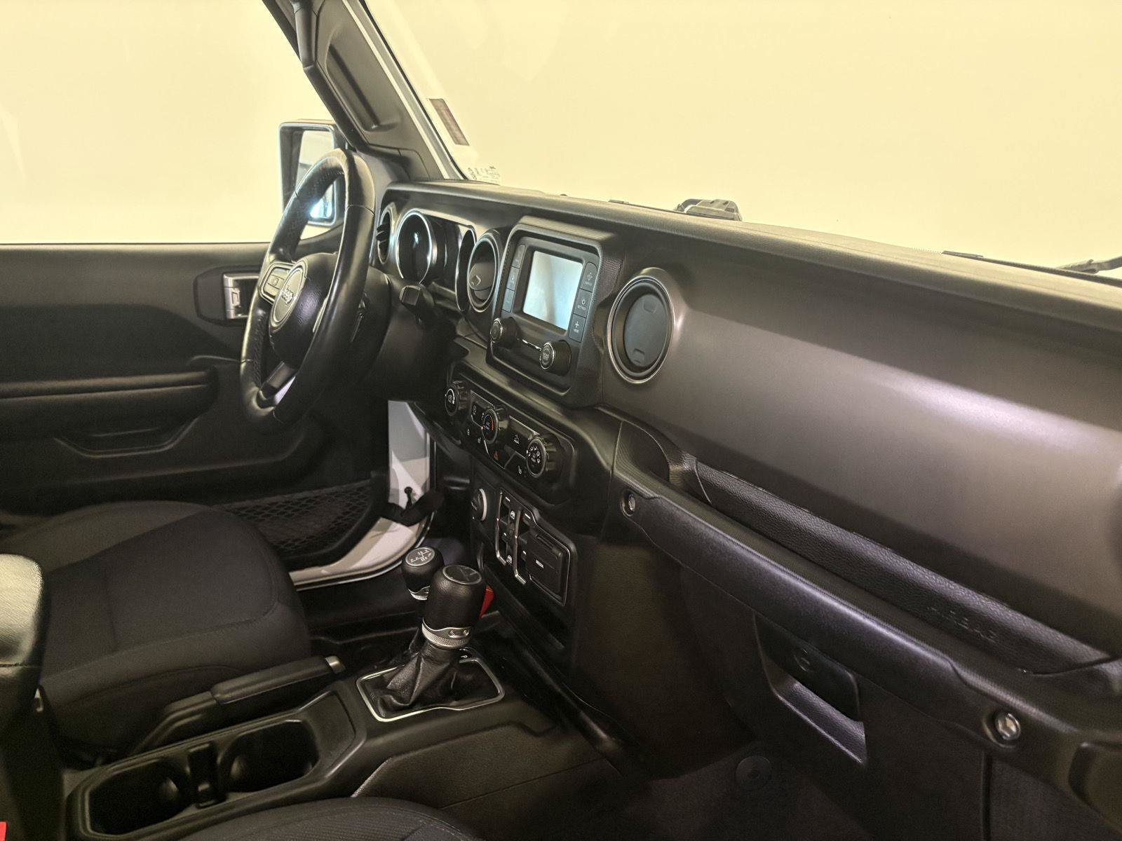 Used 2021 Jeep Gladiator Sport AWD/4WD image 46