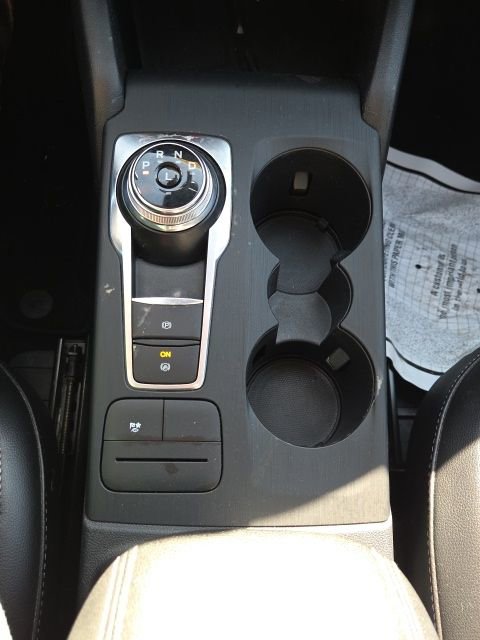 Used 2020 Ford Escape SE Sport image 37