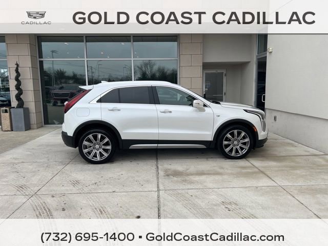 Used 2022 Cadillac XT4 Premium Luxury w/ Enhanced Visibility Package image 4