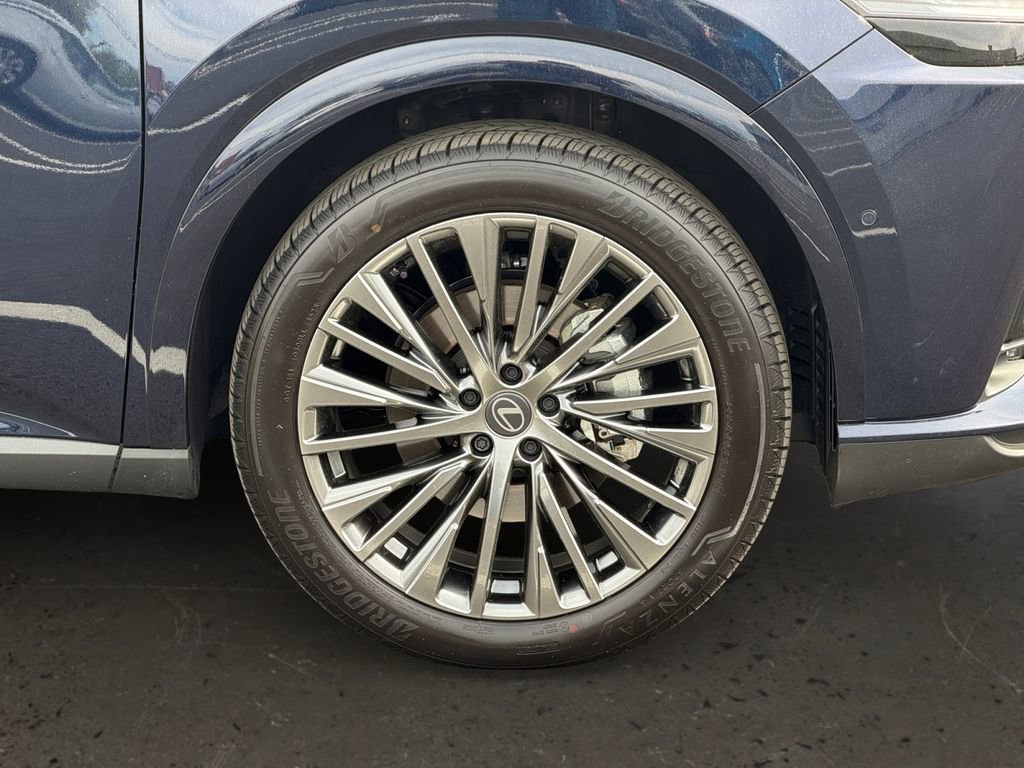 Used 2026 Lexus RX 450h AWD w/ Convenience Package image 10