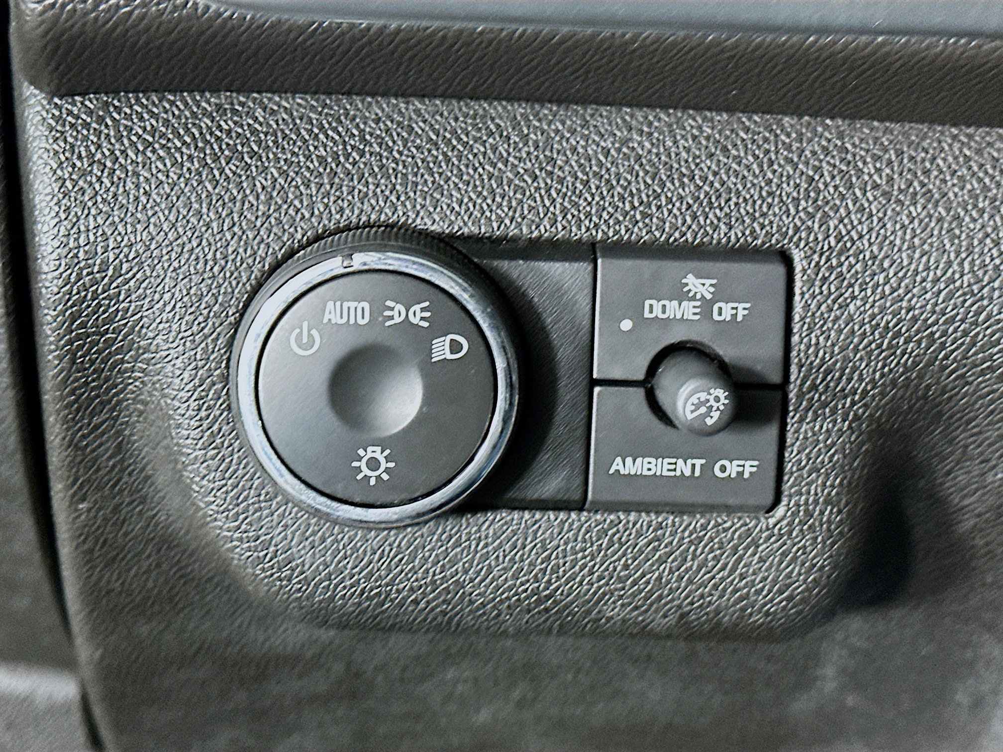 Used 2014 GMC Acadia SLE FWD image 17