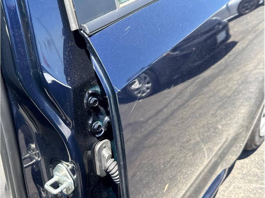 Used 2025 Toyota Corolla SE FWD image 19