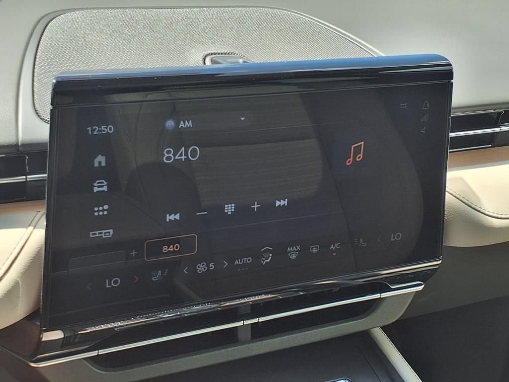 New 2025 Lincoln Nautilus Reserve w/ Jet Appearance Package AWD/4WD image 24