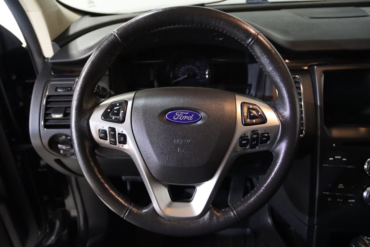 Used 2018 Ford Flex SEL w/ Equipment Group 202A FWD image 32