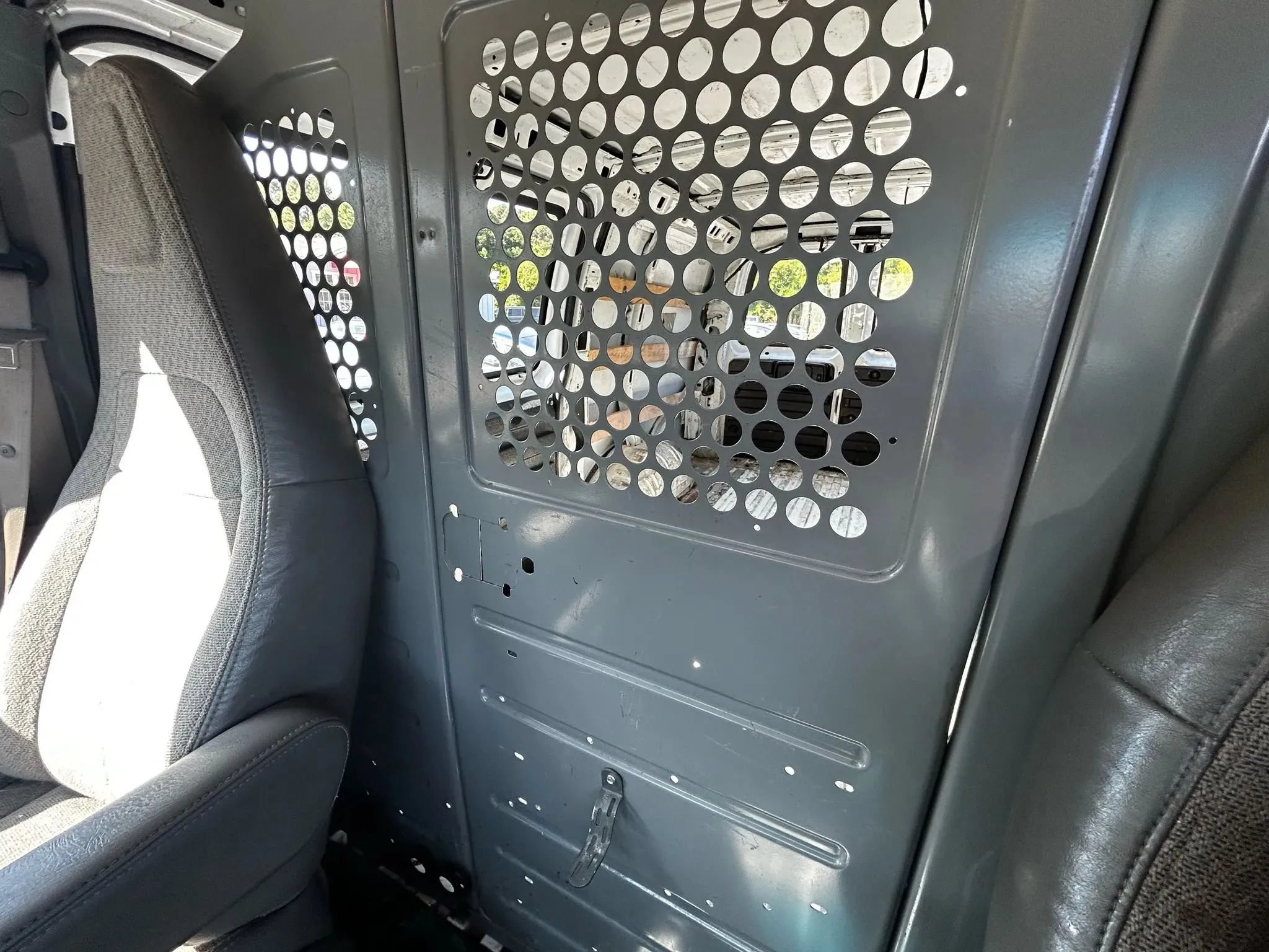 Used 2017 GMC Savana 2500 RWD image 23