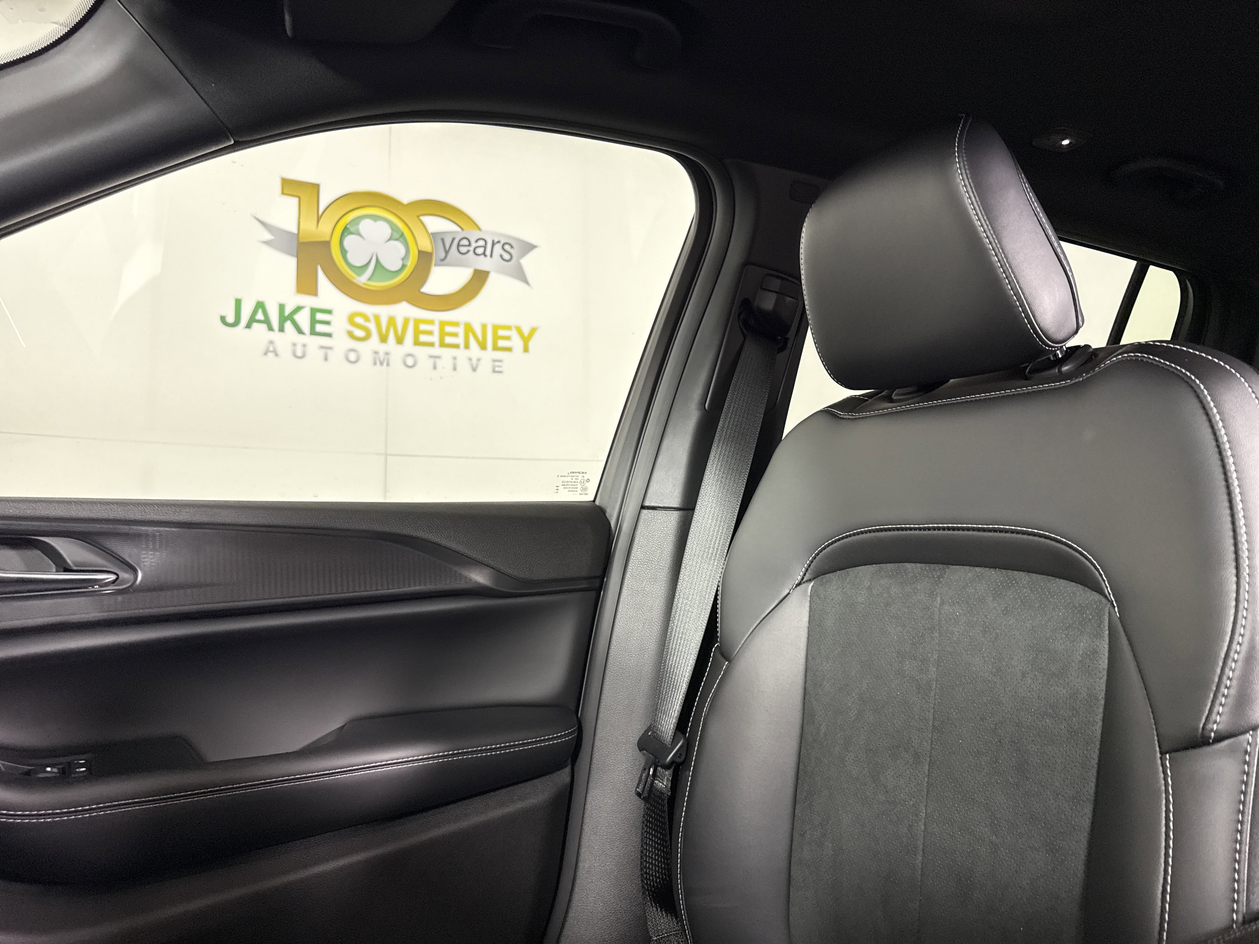 New 2025 Jeep Grand Cherokee L Altitude image 28