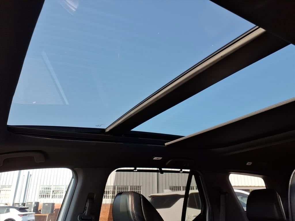 Used 2025 Honda Pilot Black Edition image 5