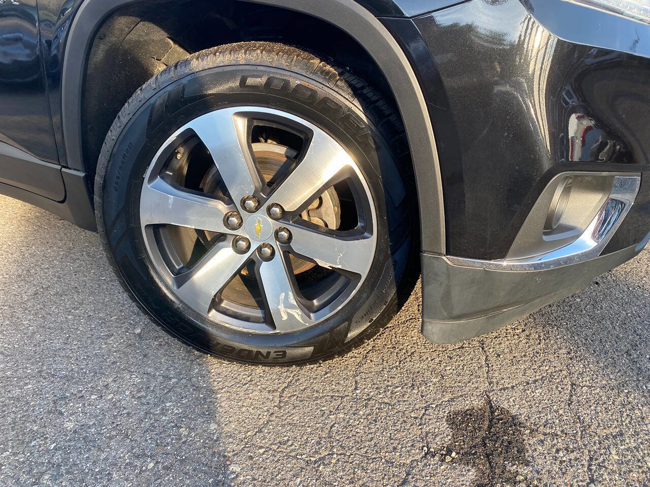 Used 2019 Chevrolet Traverse LT w/ LT Premium Package image 38