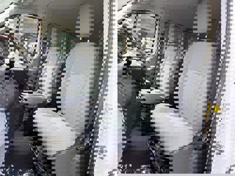 Used 2017 Ford Transit 350 XLT image 10