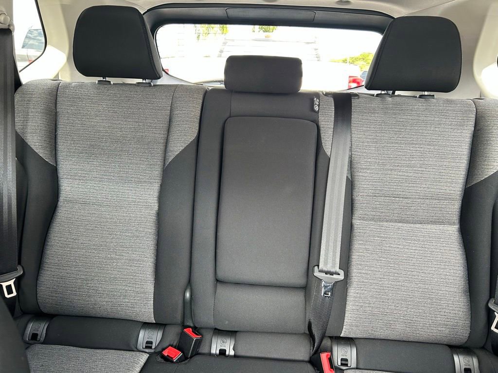 Used 2021 Nissan Rogue S FWD image 13