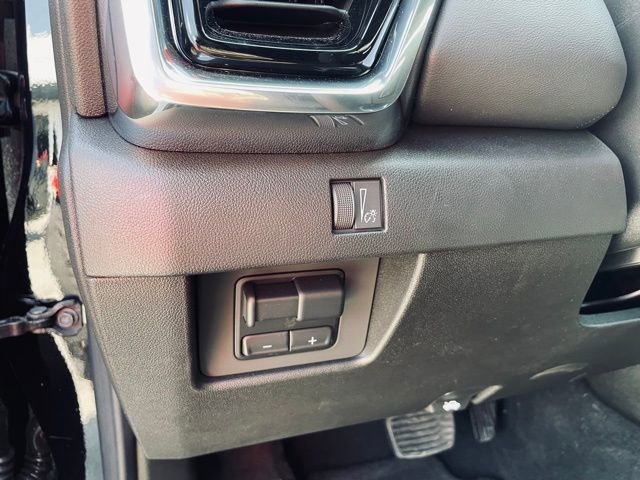 New 2026 GMC Canyon Elevation w/ Convenience Package image 10