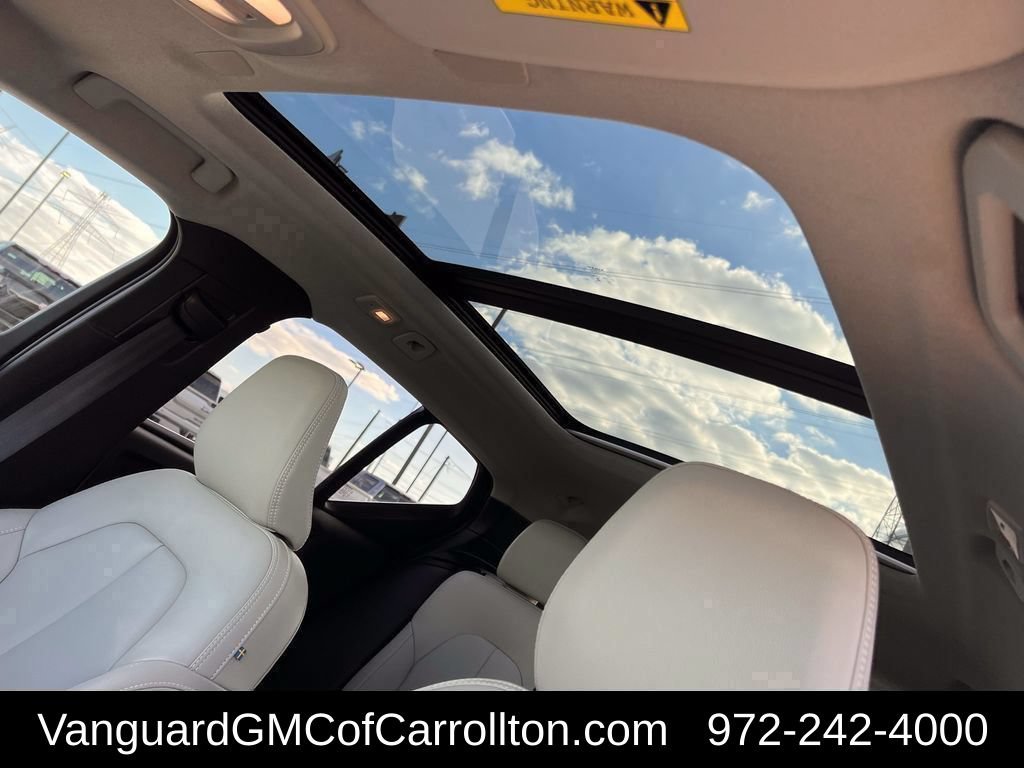 Used 2024 Volvo XC40 B5 Ultimate w/ Protection Package Premier AWD/4WD image 30