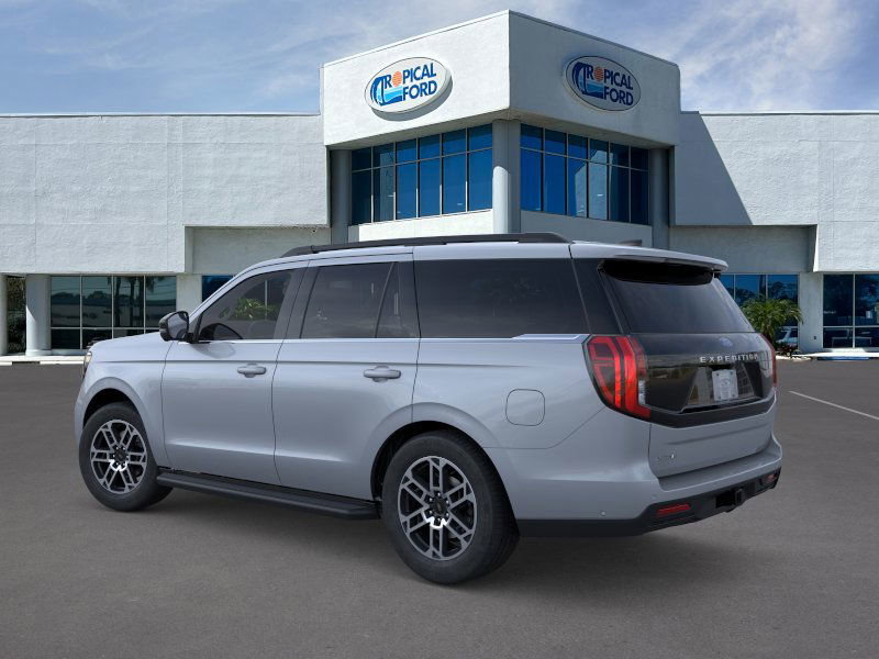 New 2025 Ford Expedition Active RWD image 4