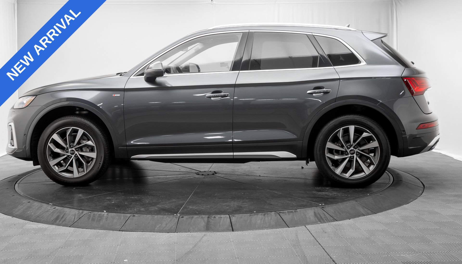 Used 2023 Audi Q5 2.0T Prestige AWD/4WD image 4