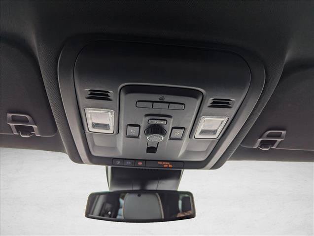 Used 2023 Chevrolet Suburban Premier RWD image 21