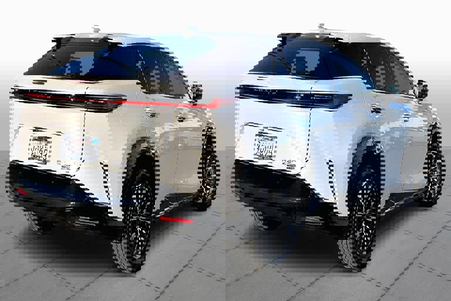 Used 2023 Lexus RZ 450e Premium image 12