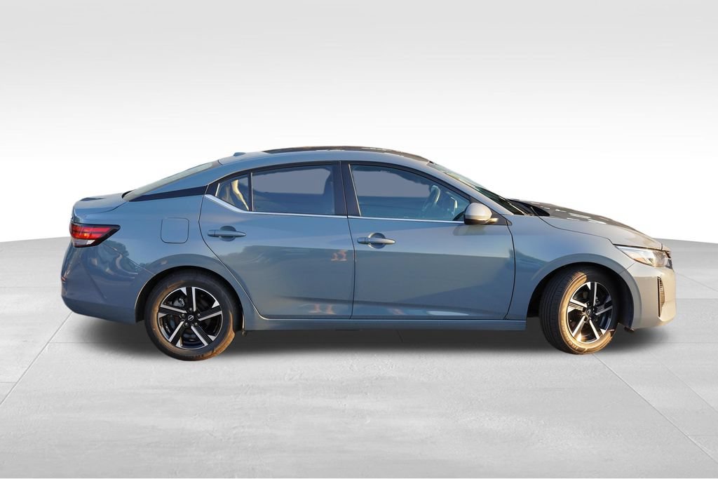 Used 2024 Nissan Sentra SV FWD image 3