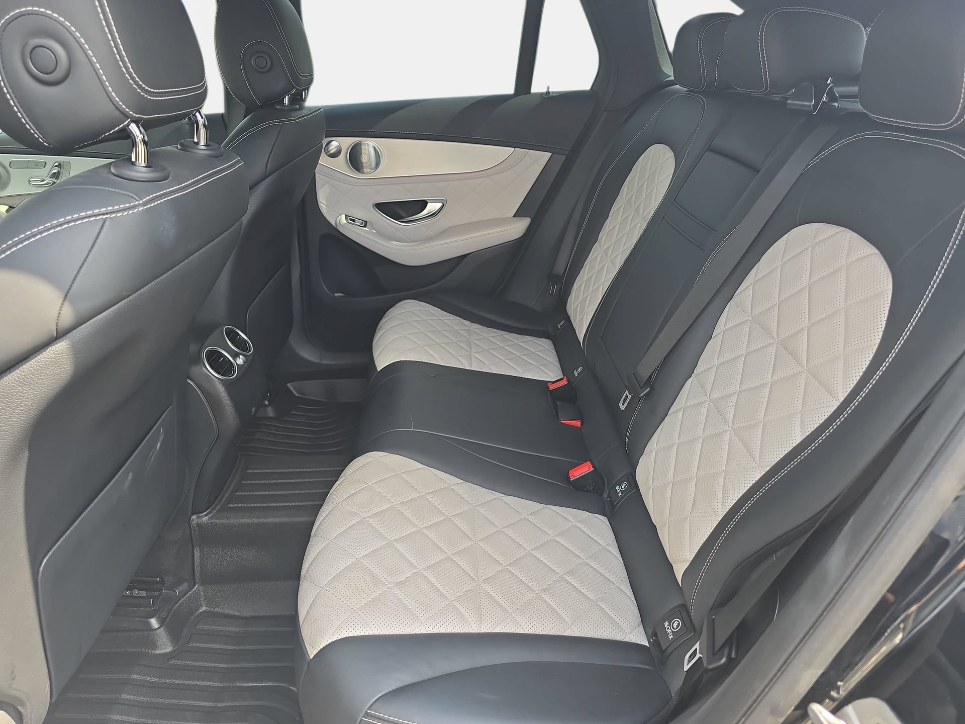 Used 2020 Mercedes-Benz GLC 43 AMG 4MATIC image 14