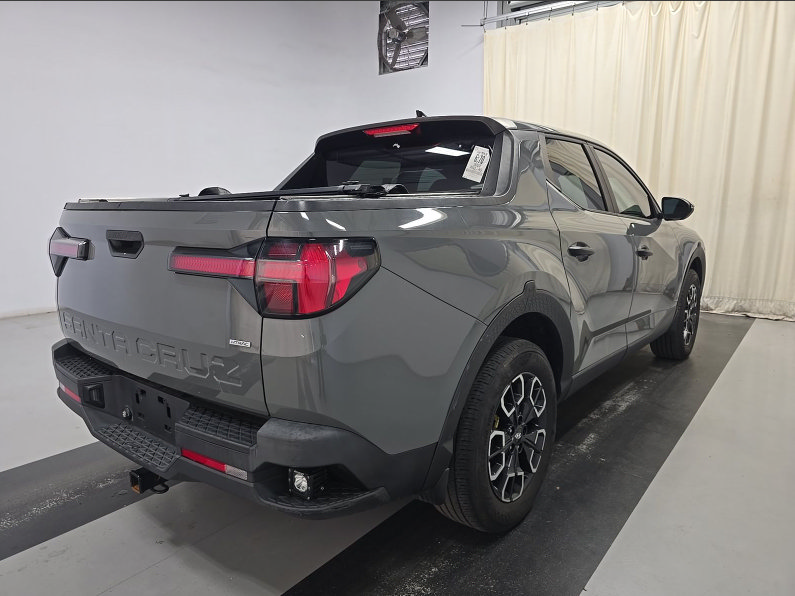 Used 2022 Hyundai Santa Cruz SEL AWD/4WD image 3